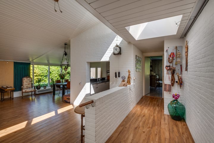 Foto 14 van Van Tuyll van Serooskerkenweg 24