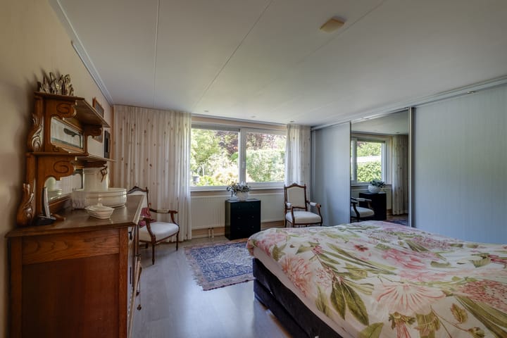 Foto 16 van Van Tuyll van Serooskerkenweg 24