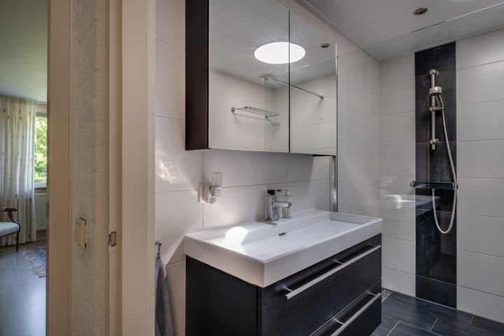 Foto 17 van Van Tuyll van Serooskerkenweg 24