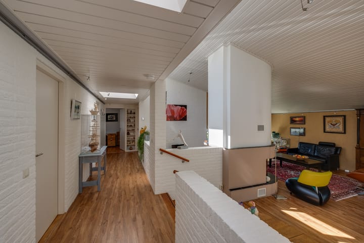 Foto 18 van Van Tuyll van Serooskerkenweg 24