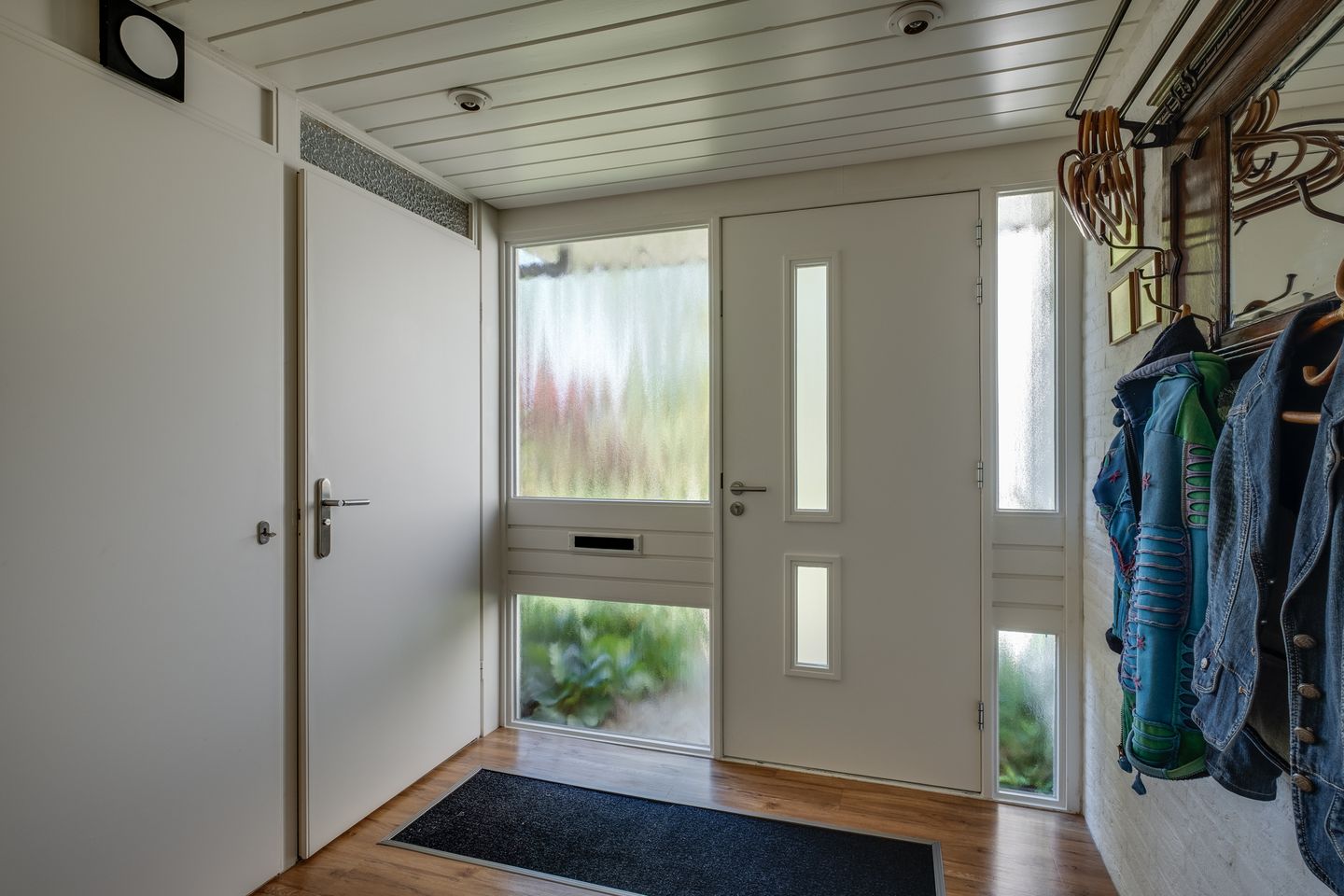 Foto 25 van Van Tuyll van Serooskerkenweg 24