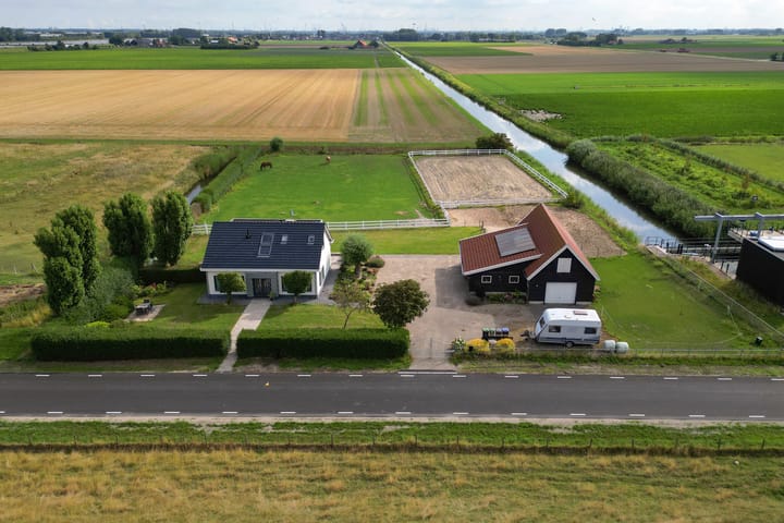 Photo 1 of Zeedijk 1