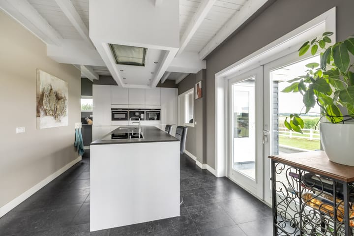 Photo 17 of Zeedijk 1