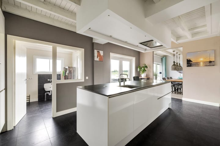 Photo 21 of Zeedijk 1