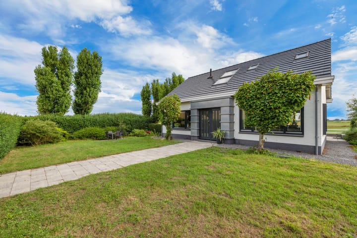 Photo 40 of Zeedijk 1