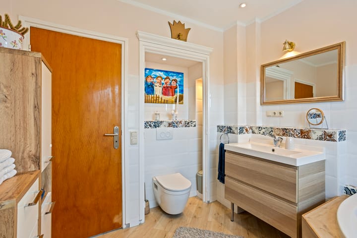 Foto 19 van Vroenstraat 70