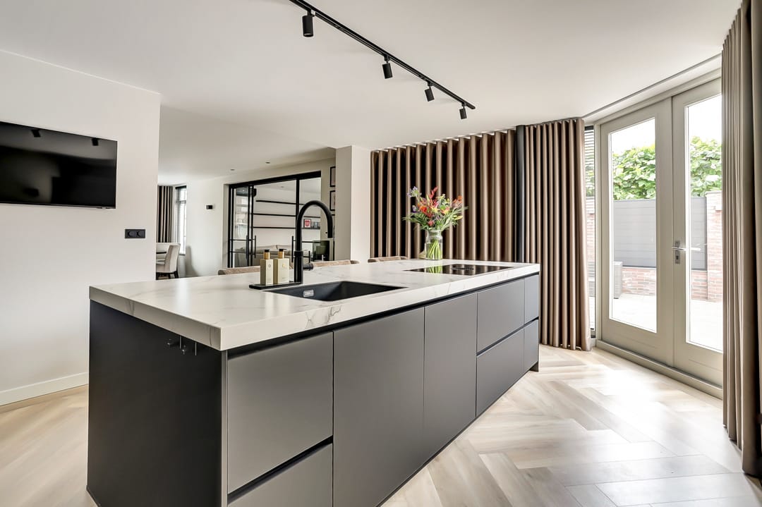 Foto 16 van Prof. R. Regoutstraat 38