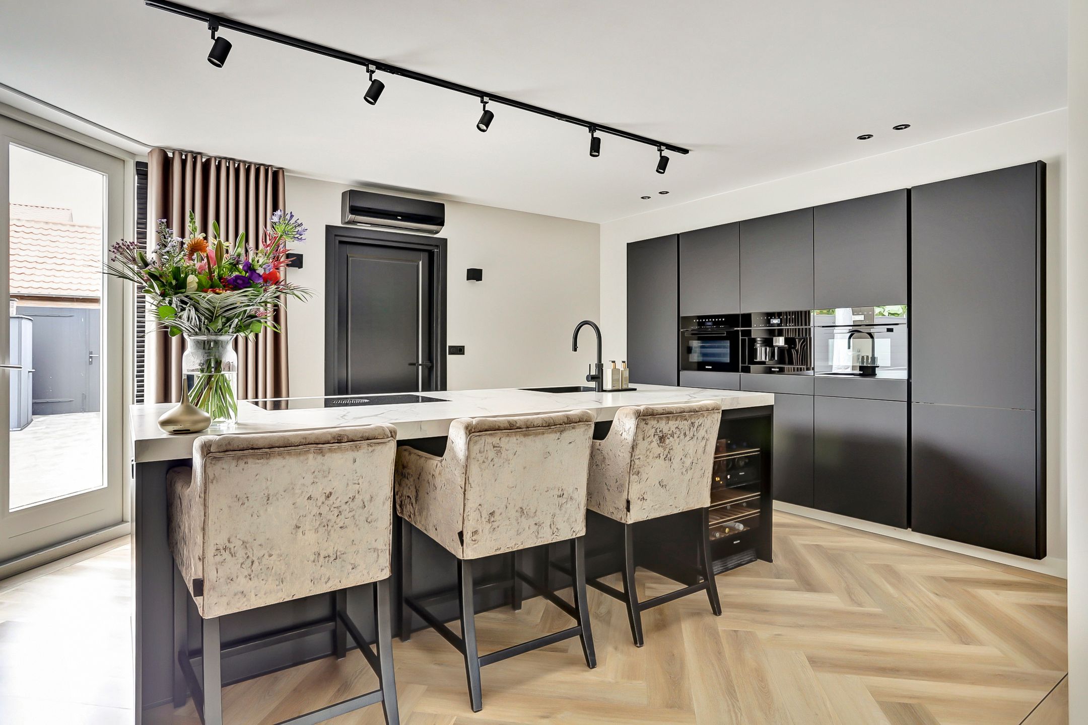 Foto 18 van Prof. R. Regoutstraat 38