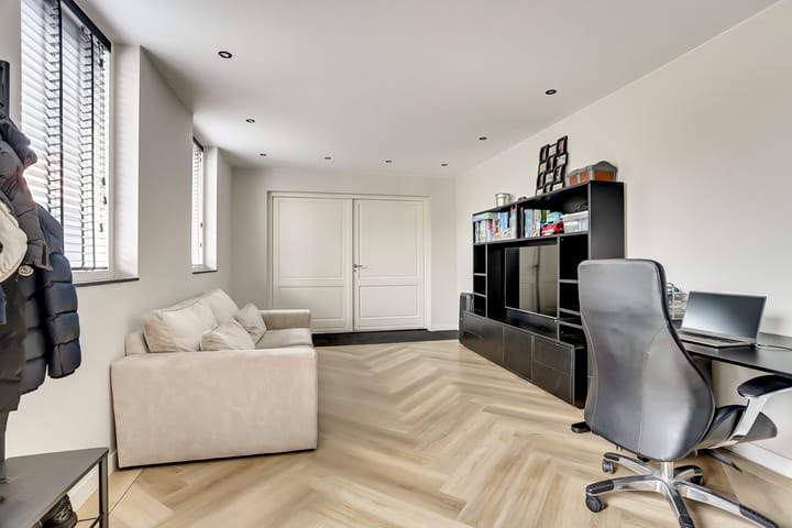 Foto 24 van Prof. R. Regoutstraat 38