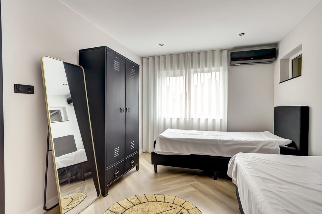 Foto 32 van Prof. R. Regoutstraat 38