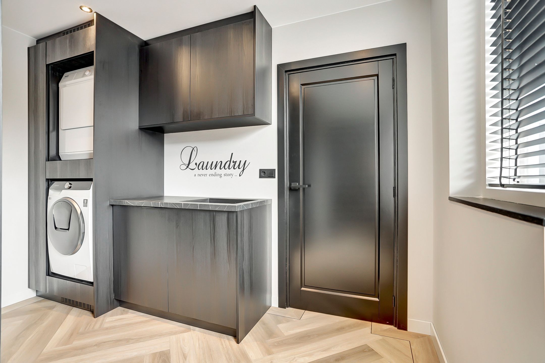 Foto 21 van Prof. R. Regoutstraat 38