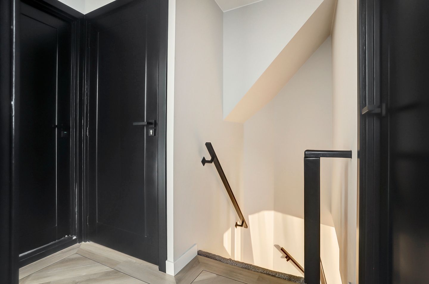 Foto 35 van Prof. R. Regoutstraat 38