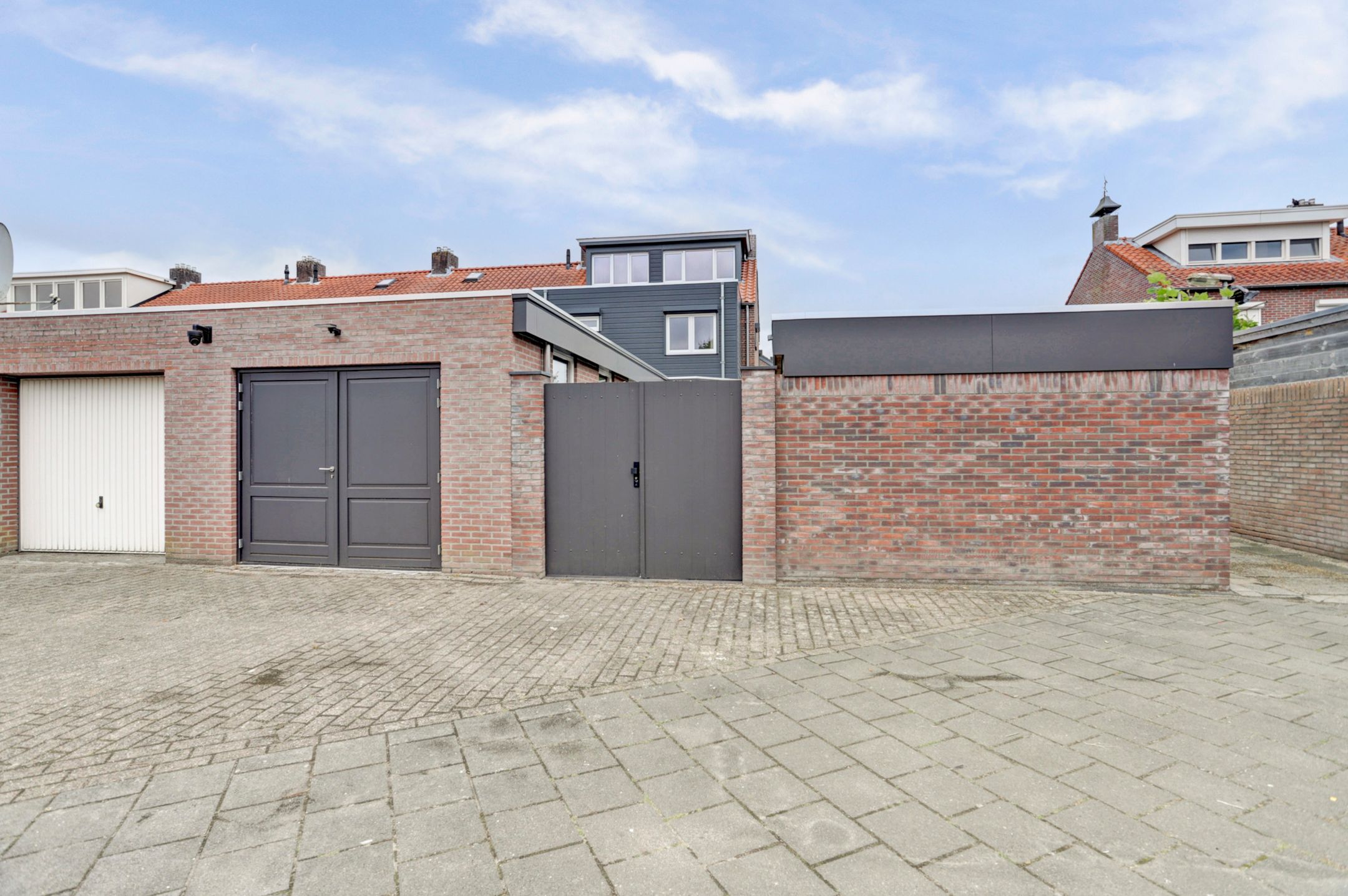 Foto 45 van Prof. R. Regoutstraat 38