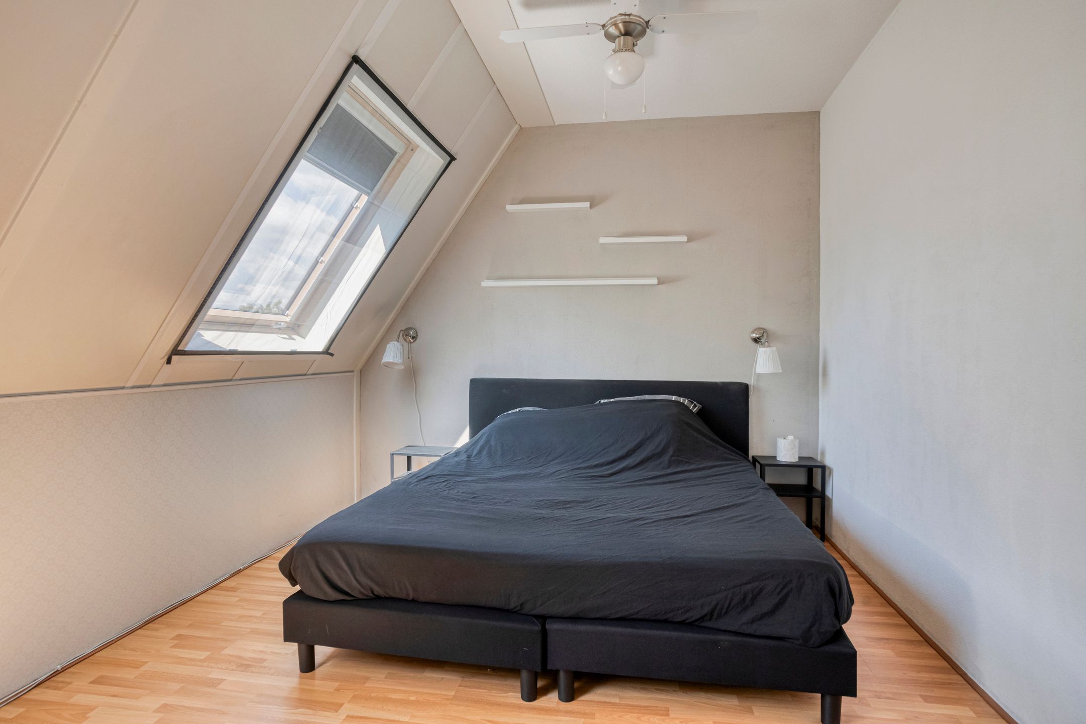 Foto 24 van Bezembinder 32