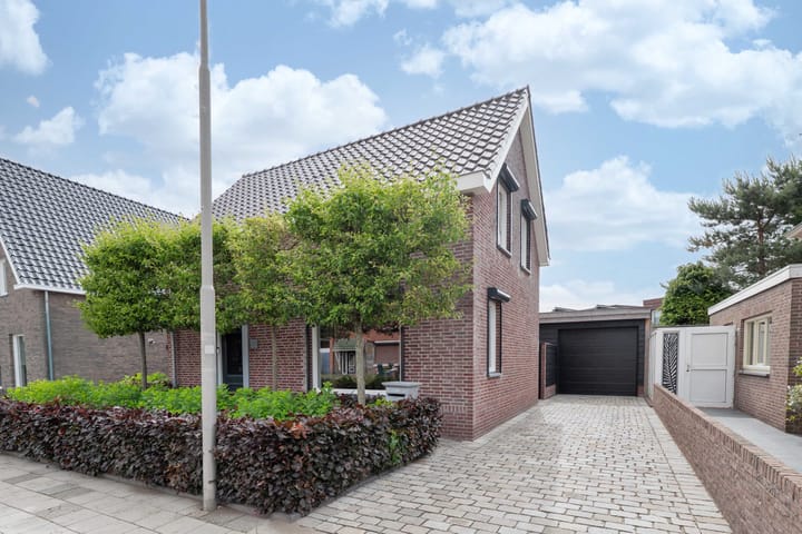 Foto 1 van Rucphensestraat 9