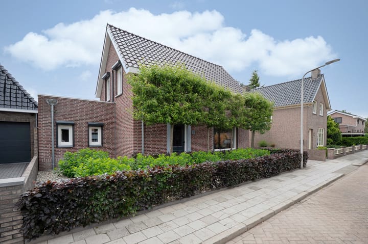 Foto 2 van Rucphensestraat 9