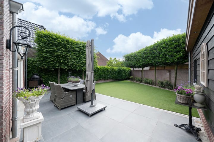 Foto 21 van Rucphensestraat 9