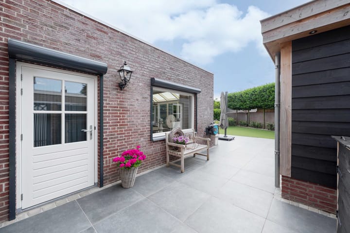 Foto 23 van Rucphensestraat 9