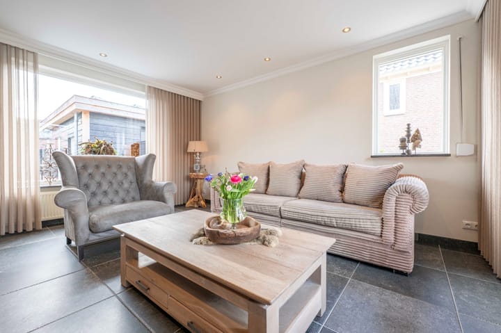 Foto 11 van Rucphensestraat 9