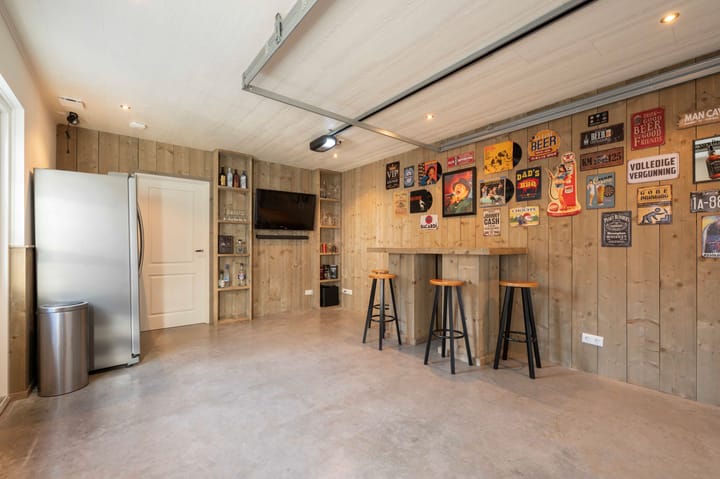 Foto 27 van Rucphensestraat 9