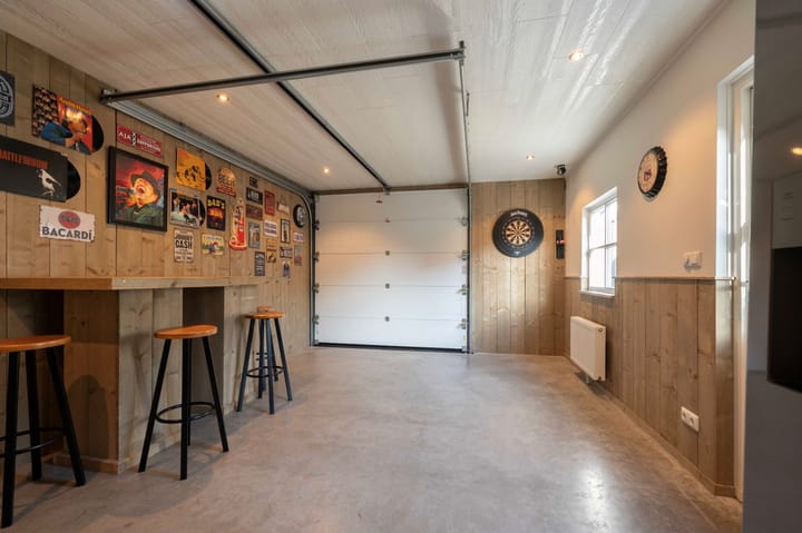 Foto 26 van Rucphensestraat 9