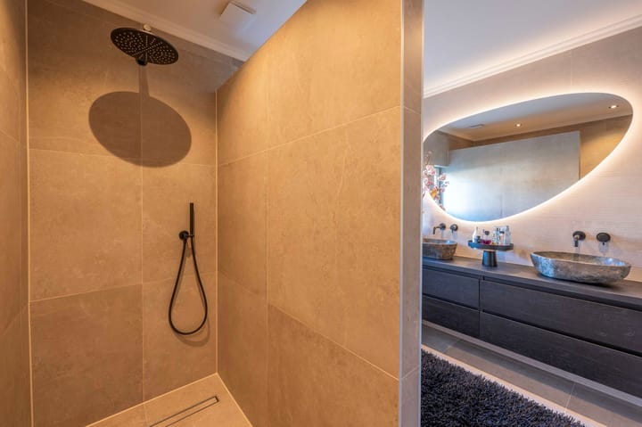 Foto 35 van Rucphensestraat 9