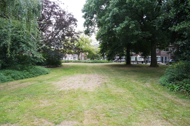 Foto 2 van Hagelkruisplein 8