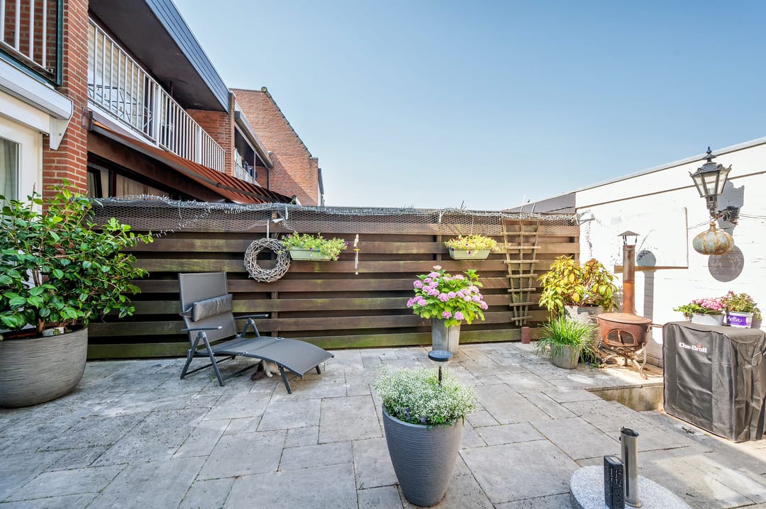 Photo 43 of Requesensstraat 31