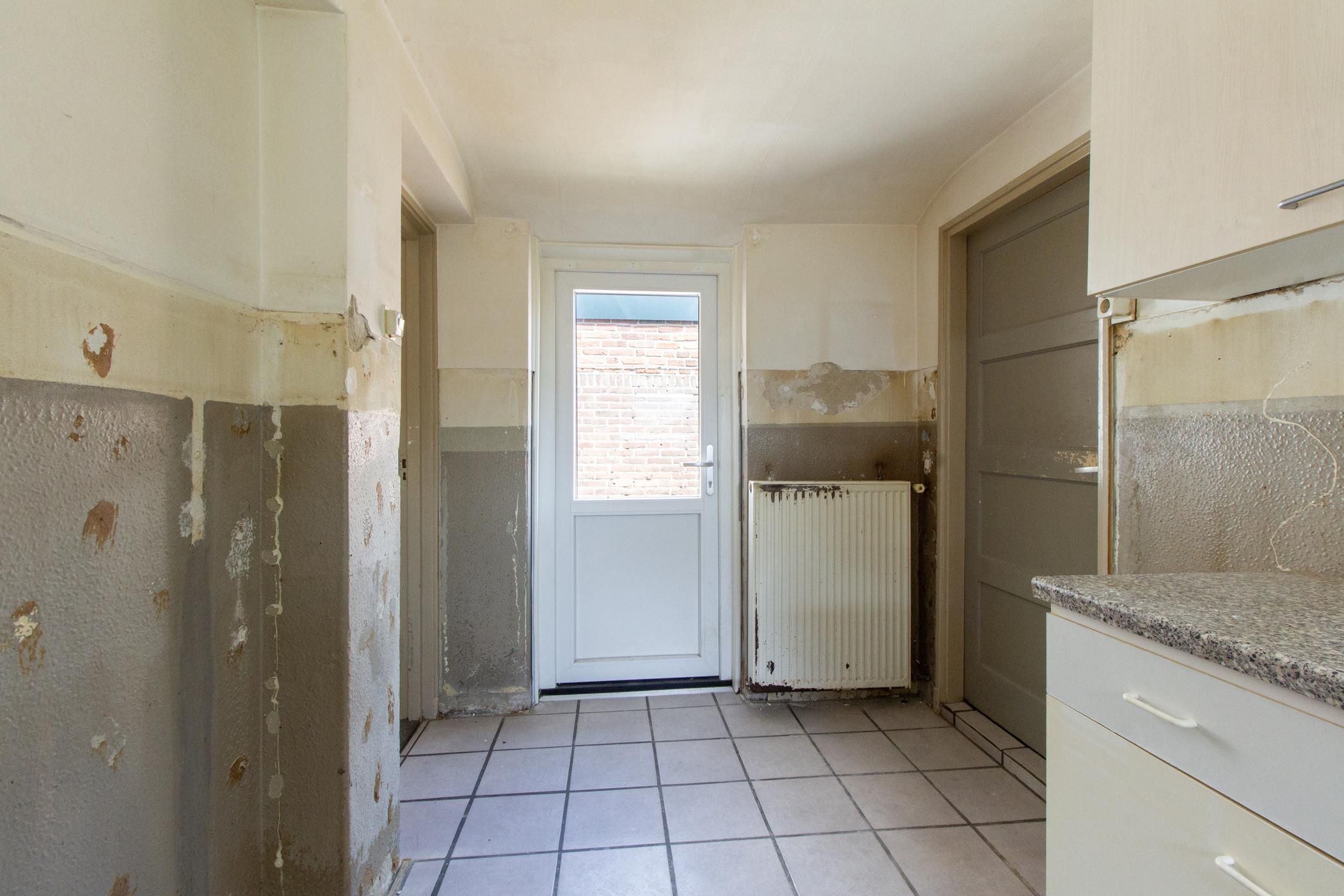 Photo 9 of Aalmoezenier Camplaan 10