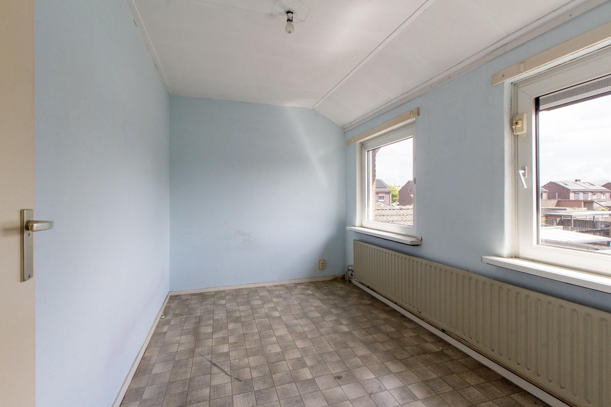 Photo 12 of Aalmoezenier Camplaan 10