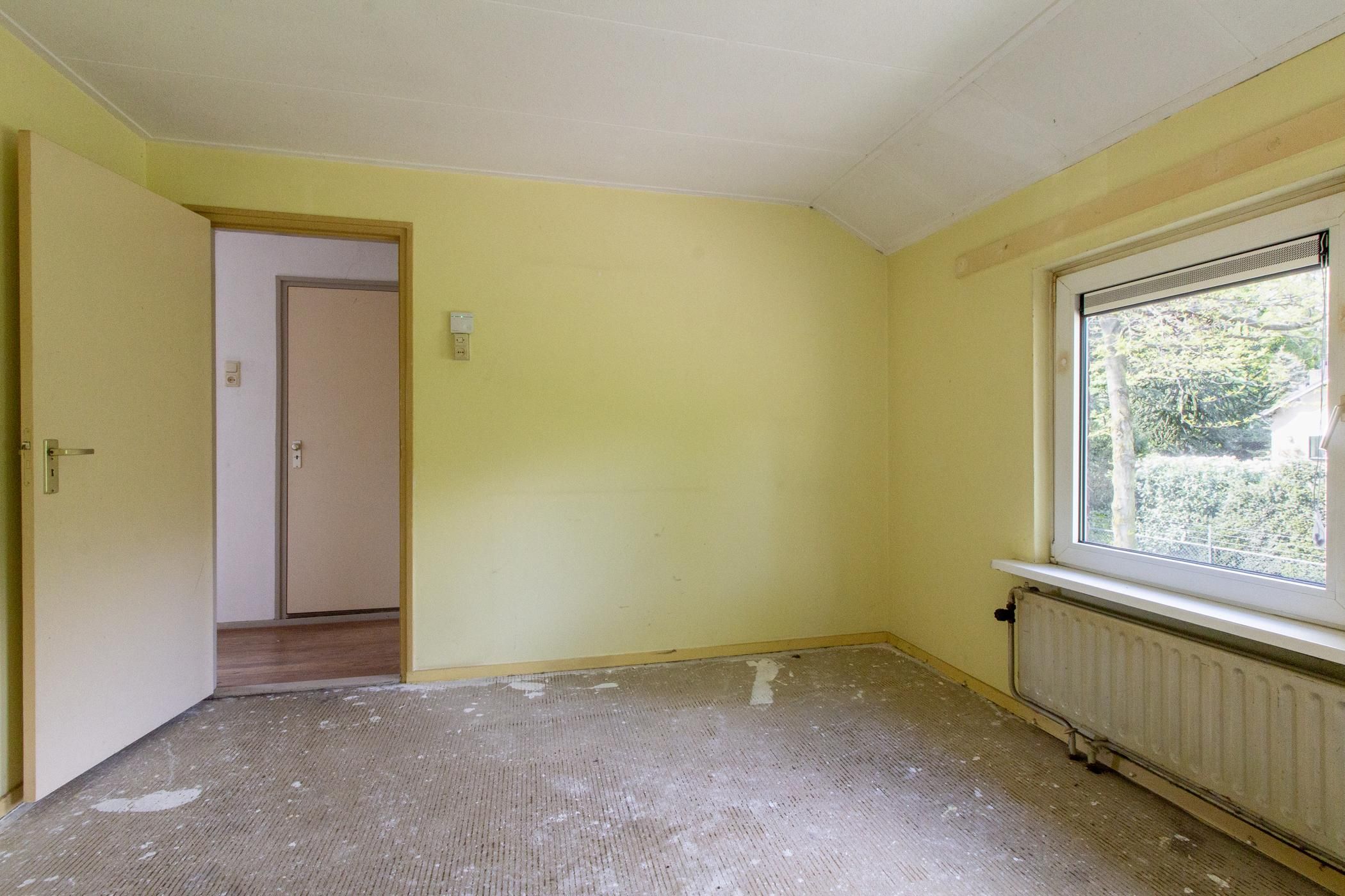 Photo 15 of Aalmoezenier Camplaan 10