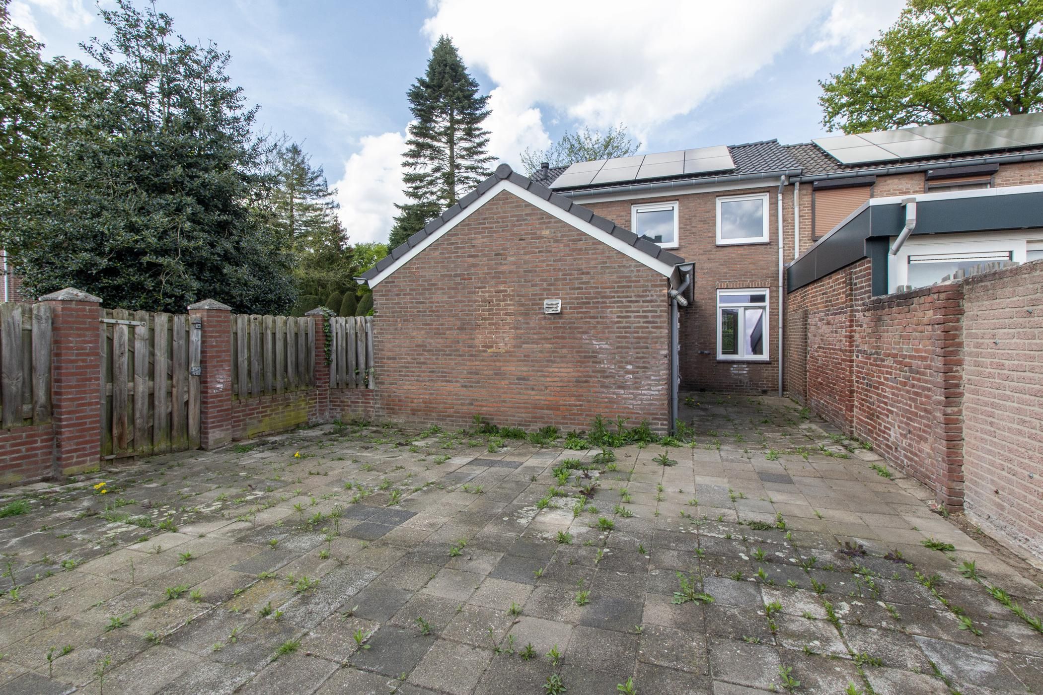 Photo 21 of Aalmoezenier Camplaan 10