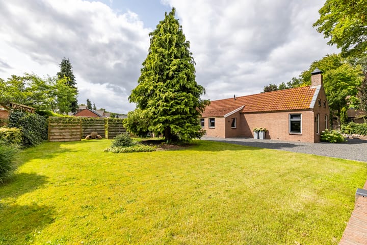 Foto 10 van Molenstraat 2