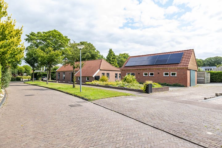 Foto 11 van Molenstraat 2