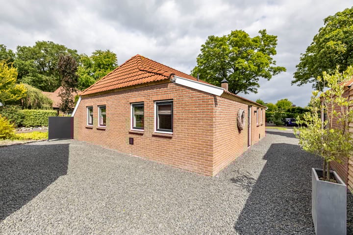 Foto 67 van Molenstraat 2