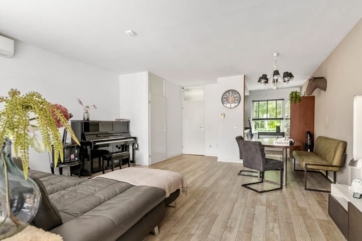 Foto 2 van Lange Akker 84