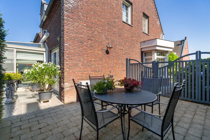 Photo 44 of Eigen Erf 3