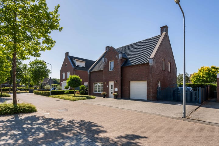 Photo 48 of Eigen Erf 3