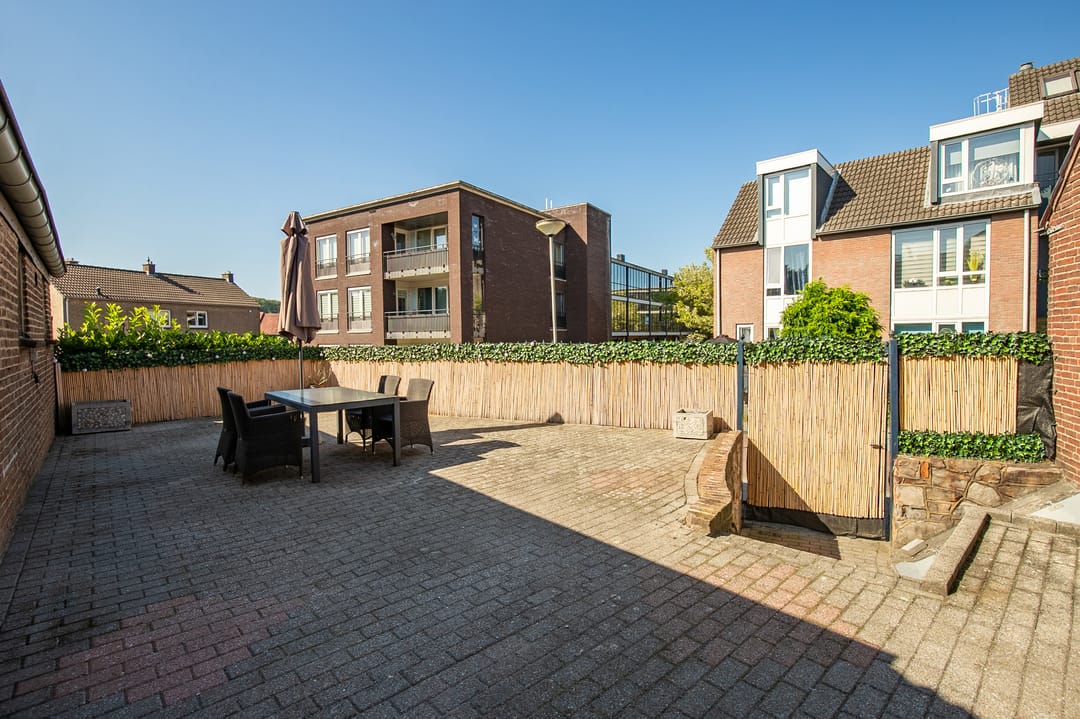 Foto 23 van Moltweg 52