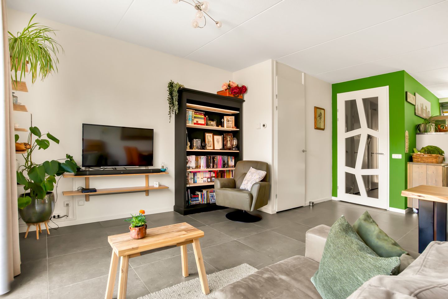 Foto 20 van Radarstraat 129