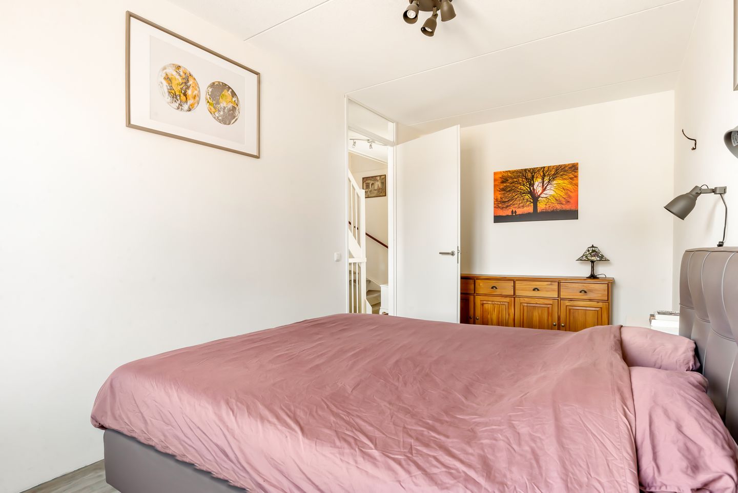 Foto 35 van Radarstraat 129