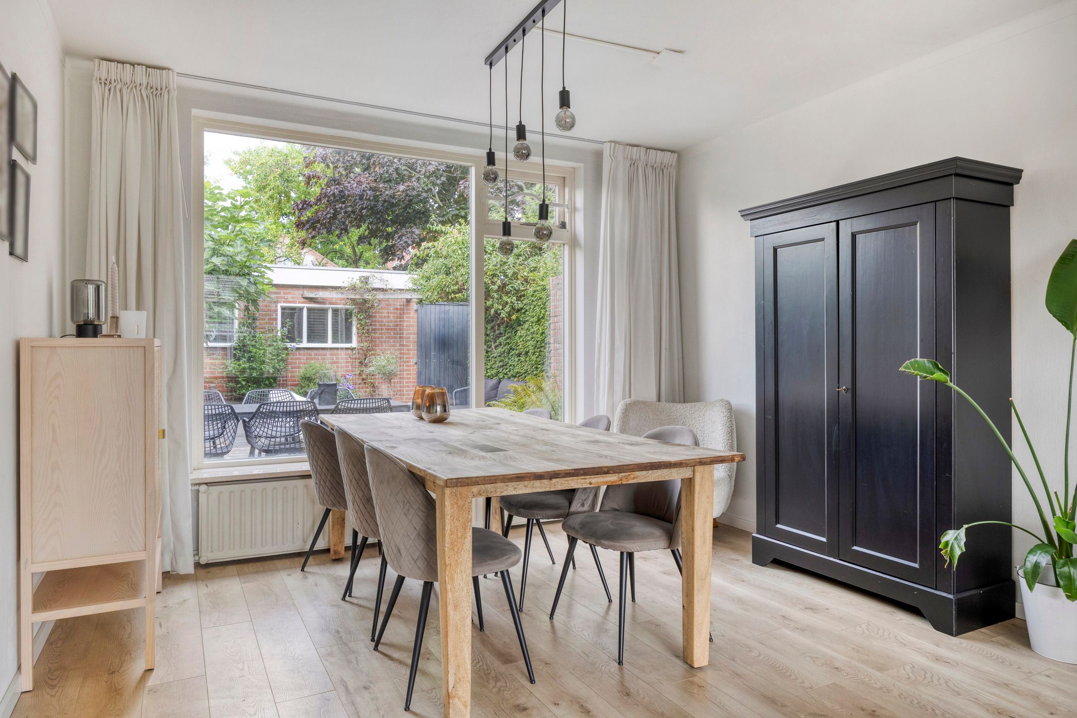 Photo 6 of Peter Benoitstraat 19