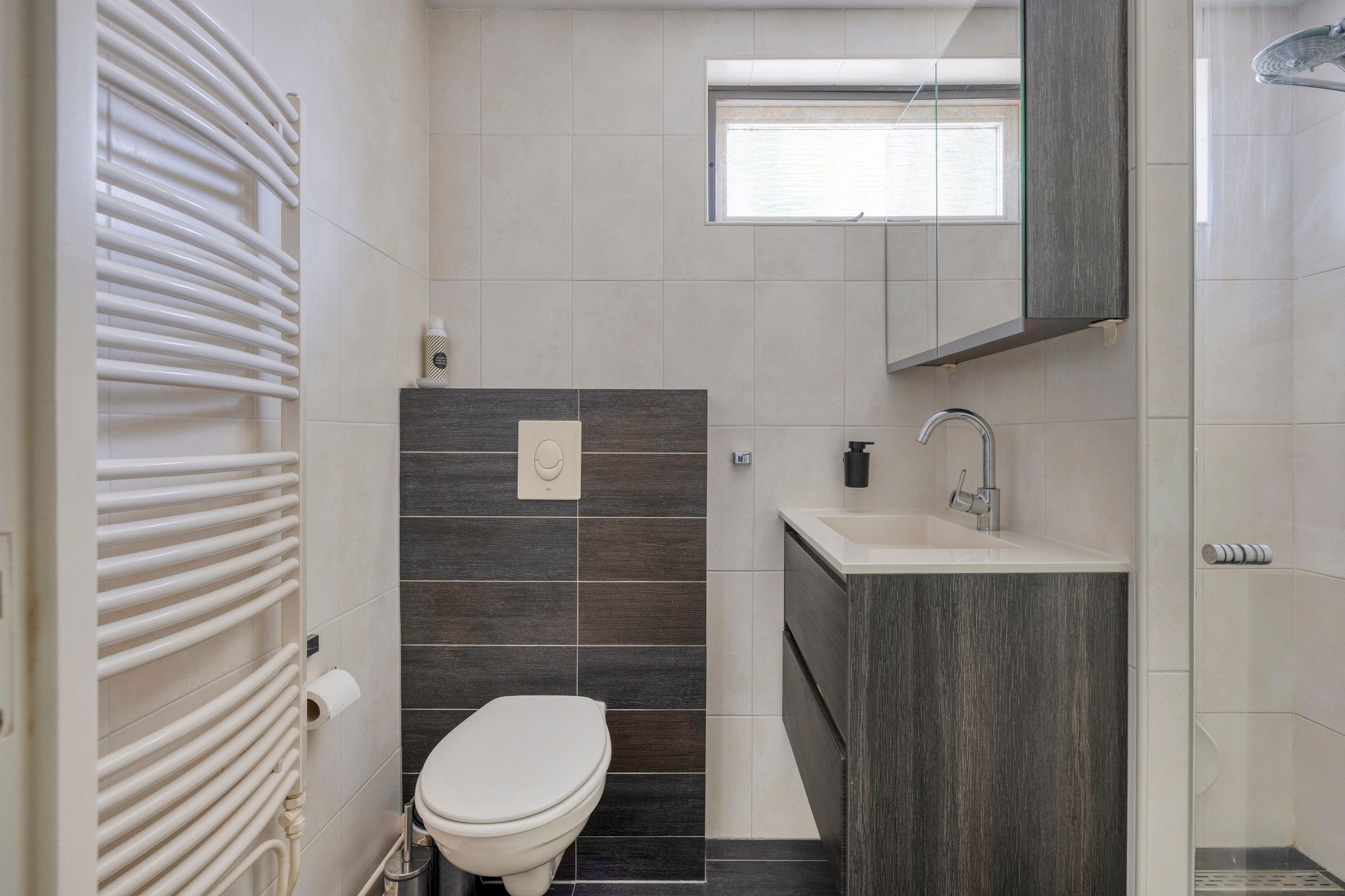 Photo 15 of Peter Benoitstraat 19