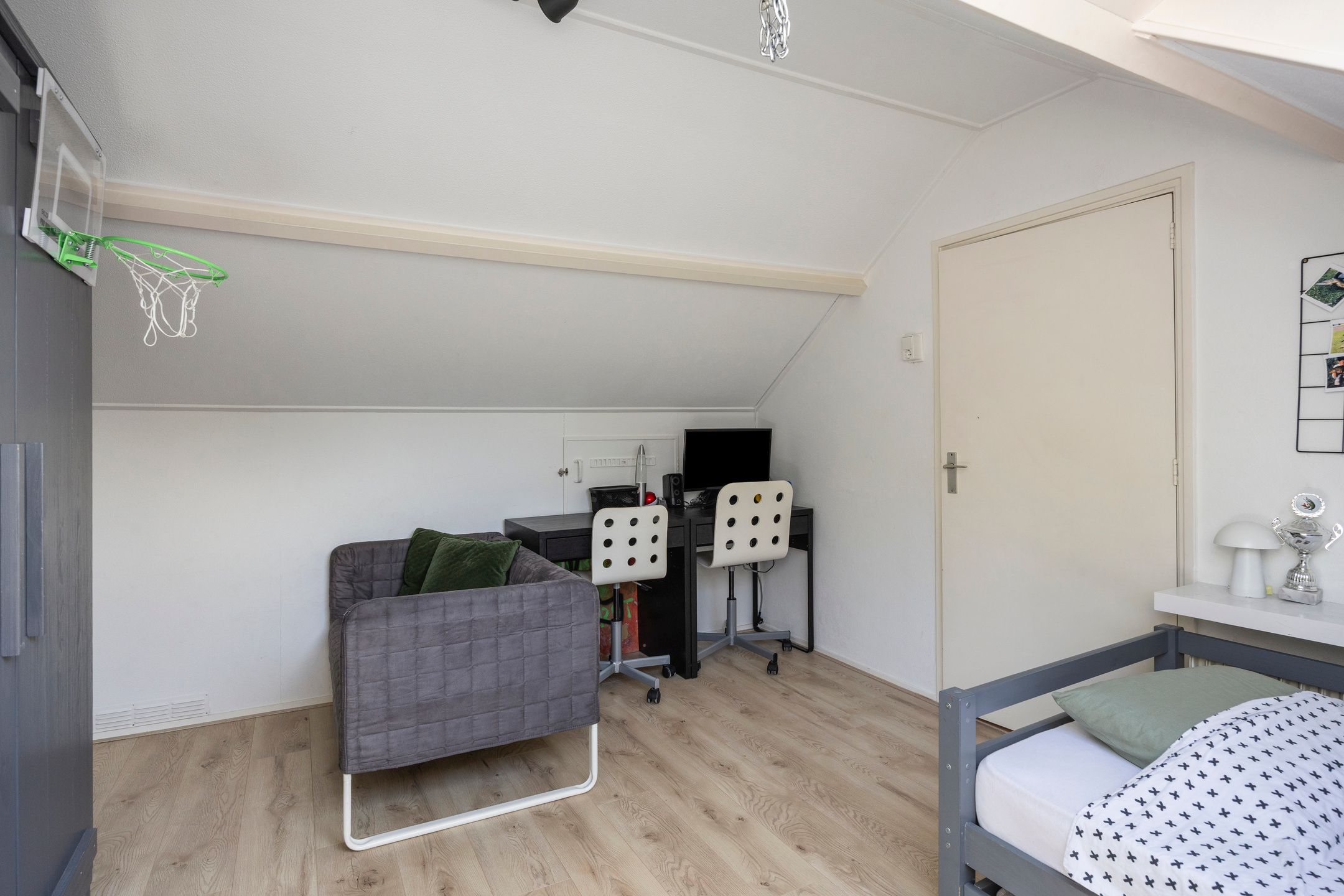 Photo 18 of Peter Benoitstraat 19
