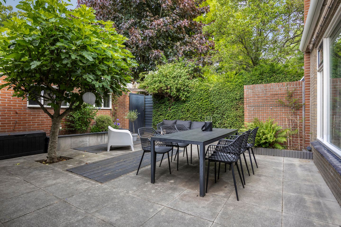 Photo 19 of Peter Benoitstraat 19