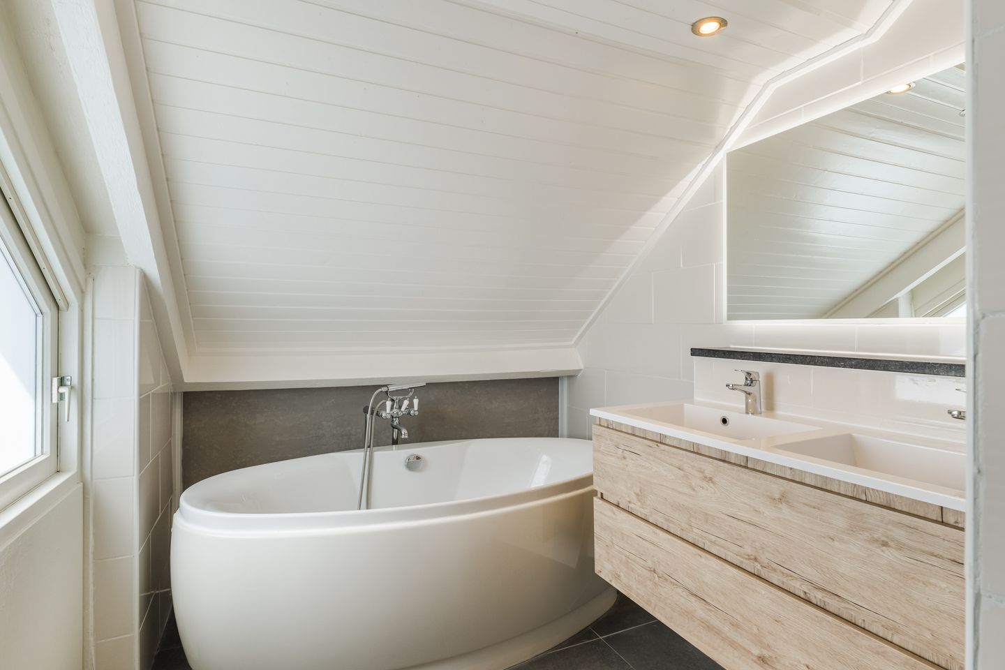 Foto 25 van Leibeemd 146