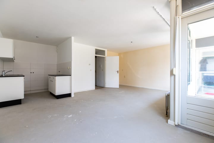 Foto 4 van Romeinenplein 4