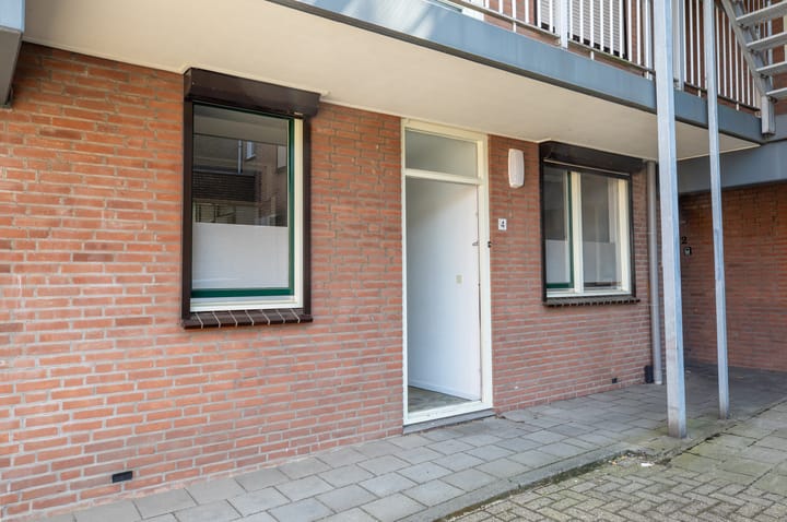 Foto 19 van Romeinenplein 4