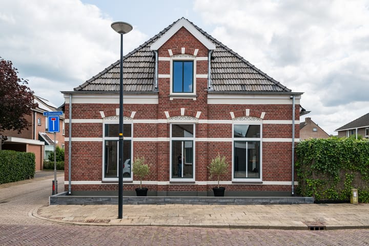 Foto 1 van Beuzenes 1