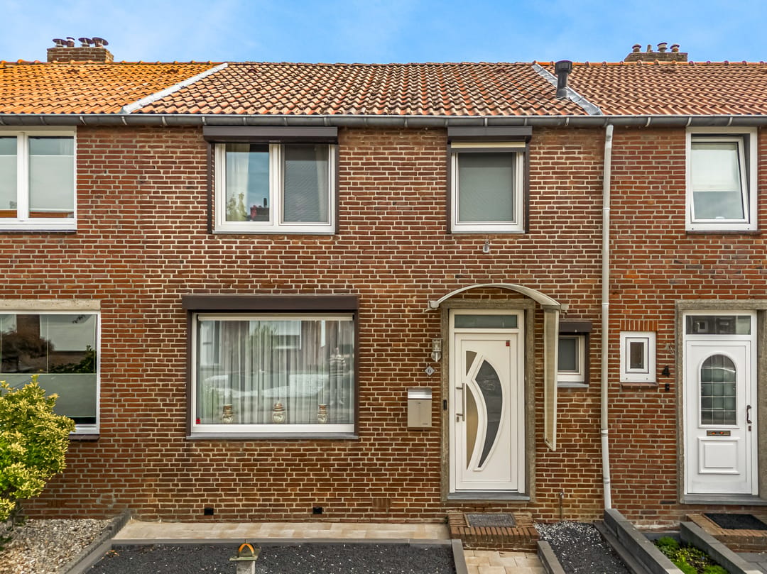Photo 1 of Beatrixstraat 6